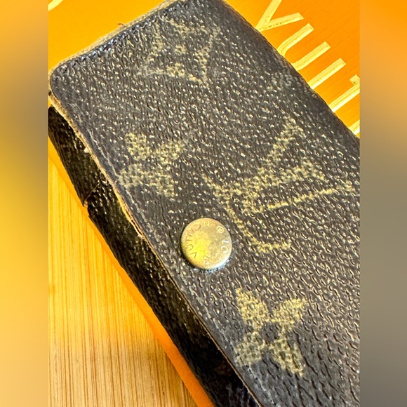 Louis Vuitton Vintage Monogram Key Holder - Picture 1 of 9
